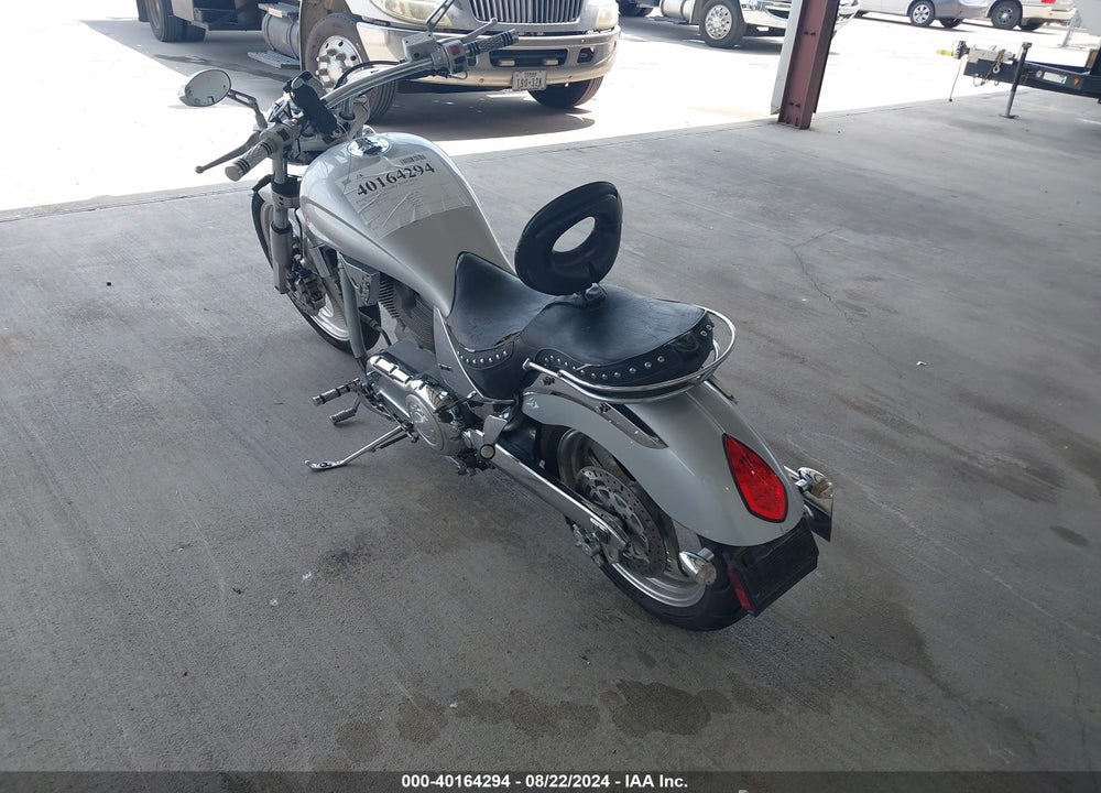 2003 VICTORY MOTORCYCLES VEGAS VIN: 5VPGB16D833003645