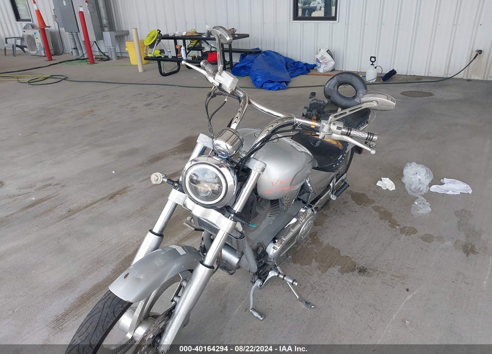 2003 VICTORY MOTORCYCLES VEGAS VIN: 5VPGB16D833003645
