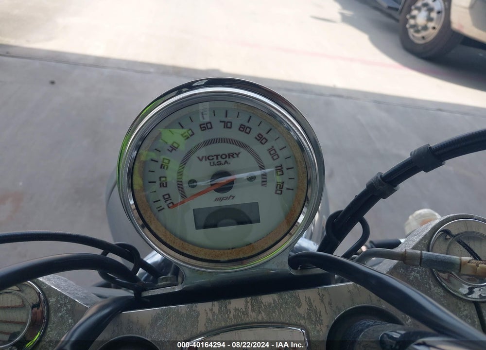 2003 VICTORY MOTORCYCLES VEGAS VIN: 5VPGB16D833003645