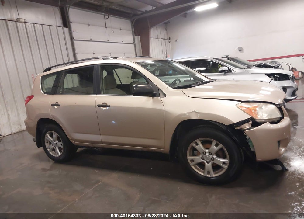 2009 TOYOTA RAV4 VIN: JTMBF33V295005037