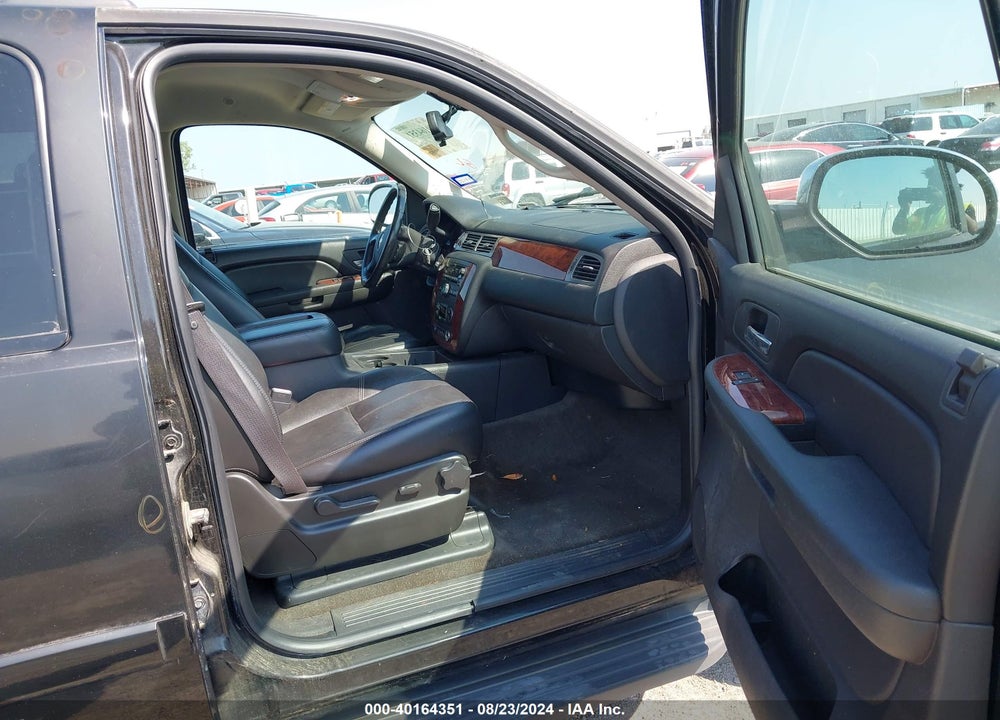 2009 CHEVROLET SUBURBAN 1500 LT2 VIN: 1GNFK26389R233397
