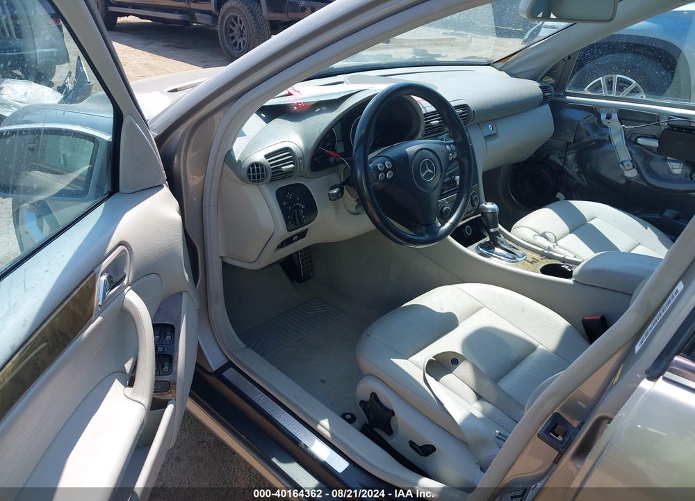 2007 MERCEDES-BENZ C 230 SPORT VIN: WDBRF52HX7E026087