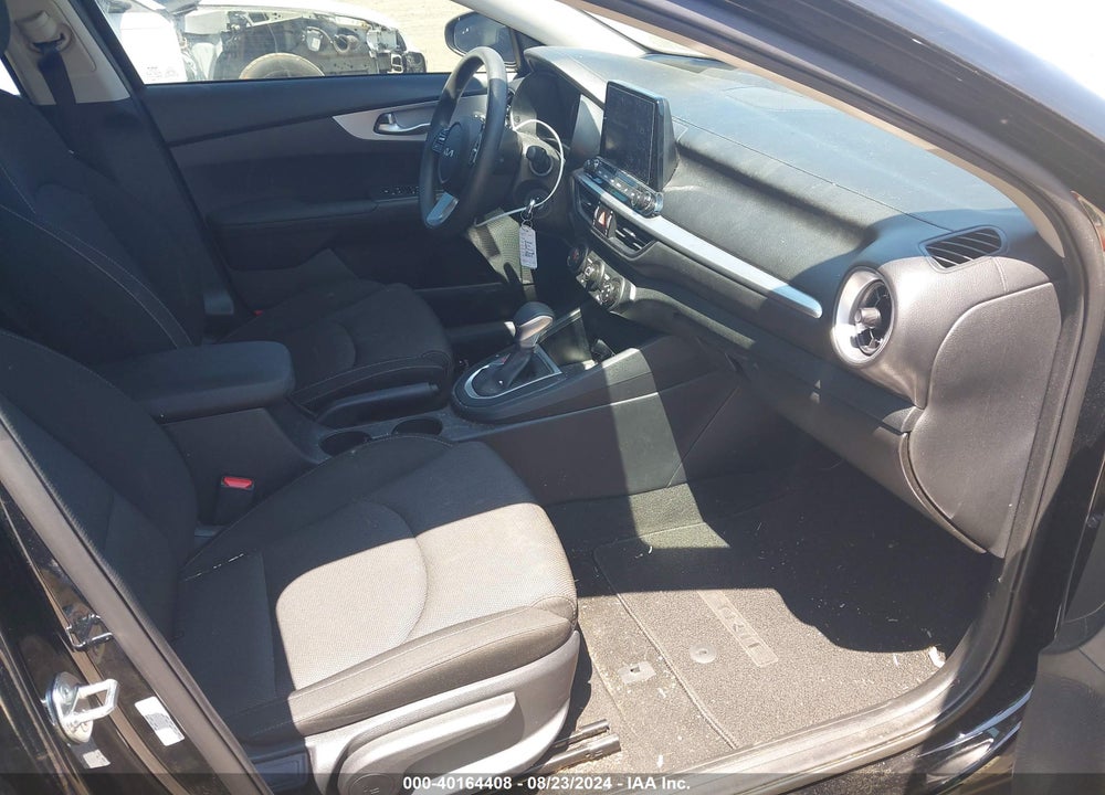 2024 KIA FORTE LXS VIN: 3KPF24AD8RE714329