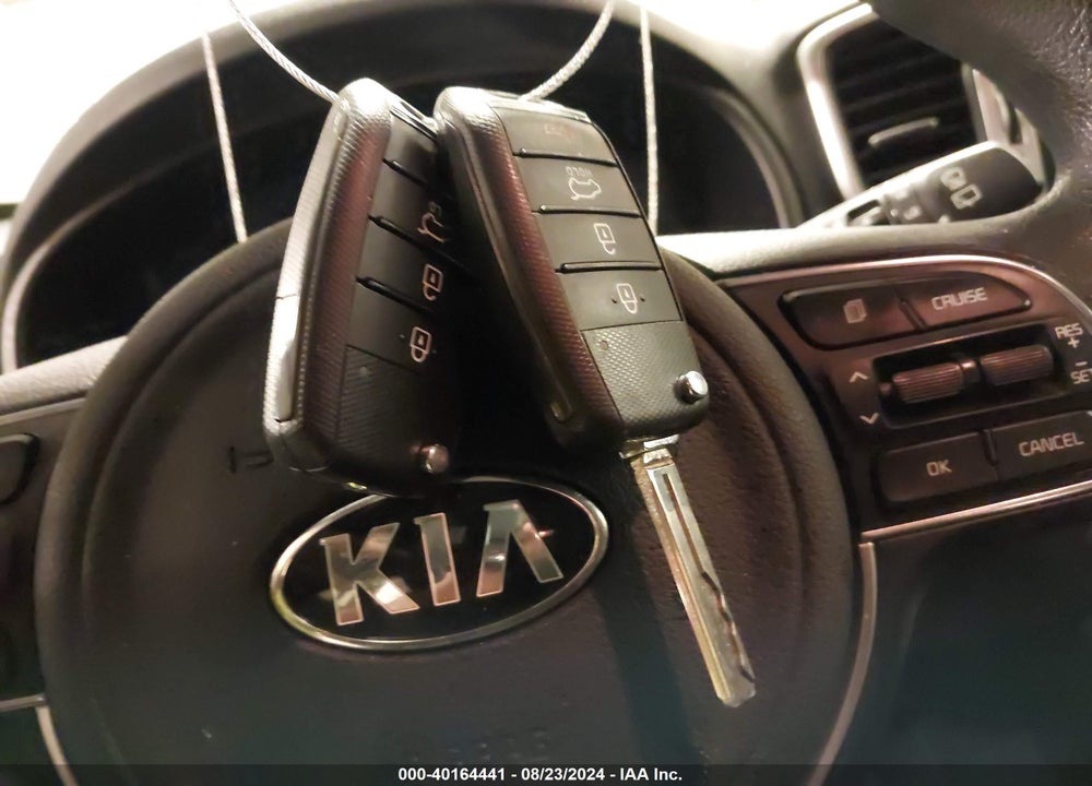 2018 KIA SPORTAGE LX VIN: KNDPM3AC8J7425231