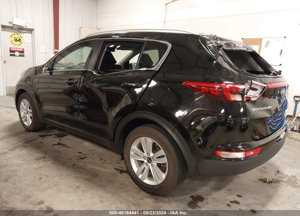 2018 KIA SPORTAGE LX VIN: KNDPM3AC8J7425231