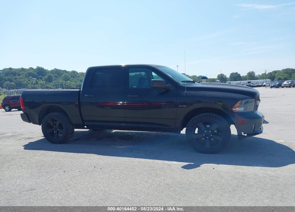 2016 RAM 1500 EXPRESS VIN: 3C6RR7KT2GG243819