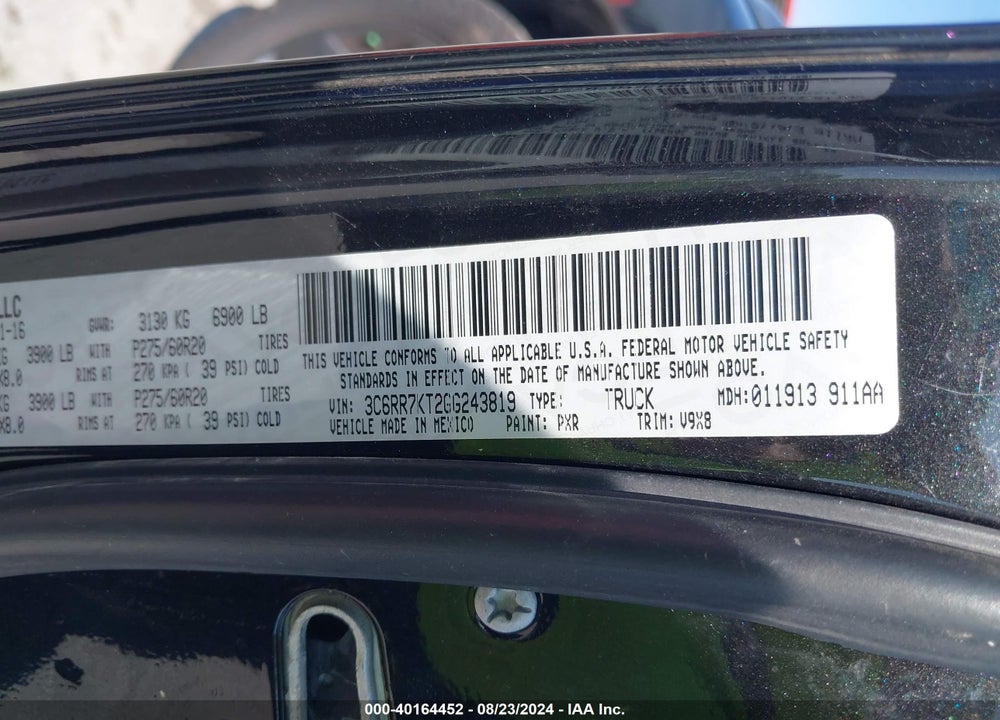 2016 RAM 1500 EXPRESS VIN: 3C6RR7KT2GG243819