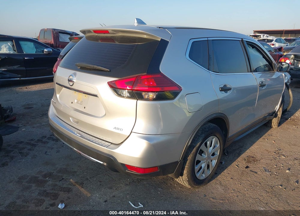 2017 NISSAN ROGUE S VIN: JN8AT2MV4HW000772
