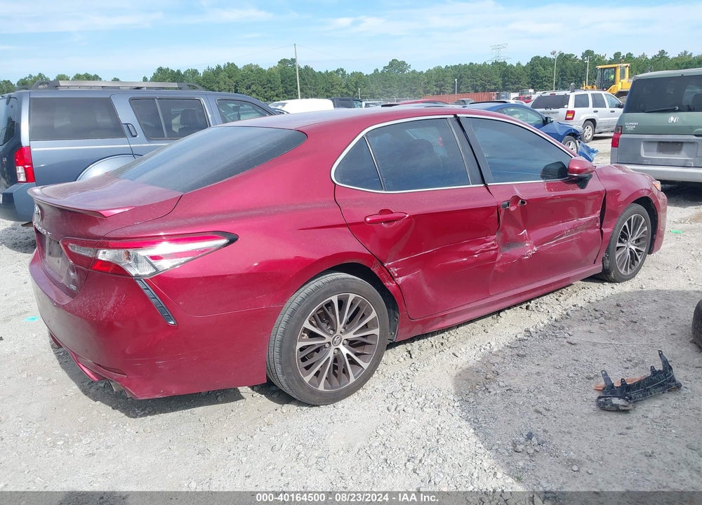 2018 TOYOTA CAMRY SE VIN: 4T1B11HK2JU574171