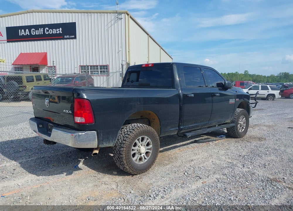 2017 RAM 2500 SLT 4X4 6'4 BOX VIN: 3C6TR5DT4HG700073