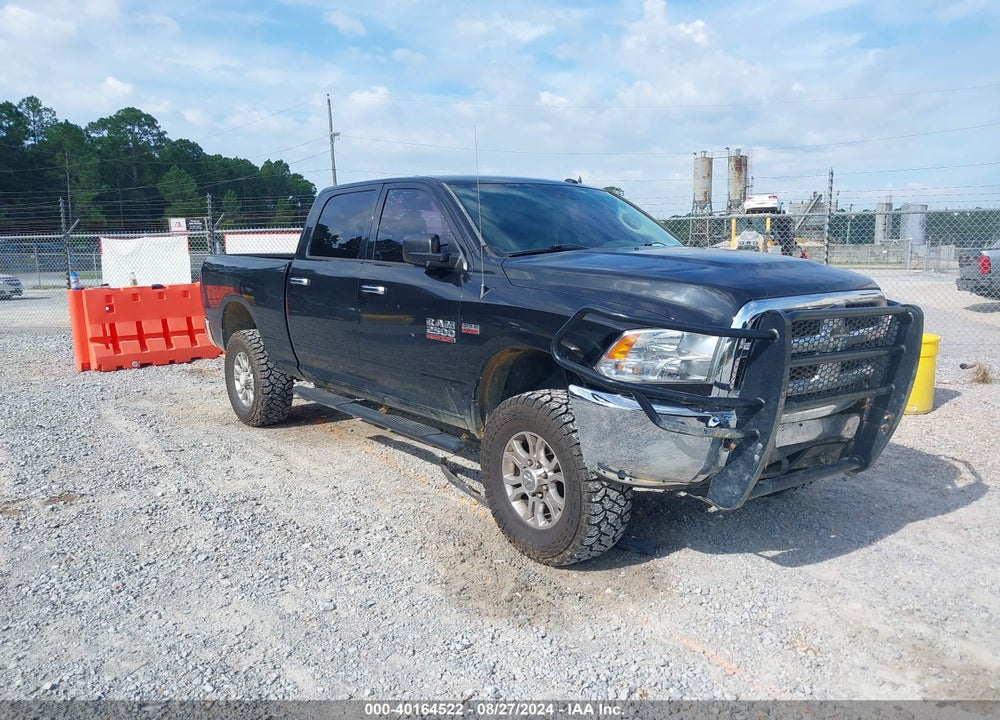 2017 RAM 2500 SLT 4X4 6'4 BOX VIN: 3C6TR5DT4HG700073