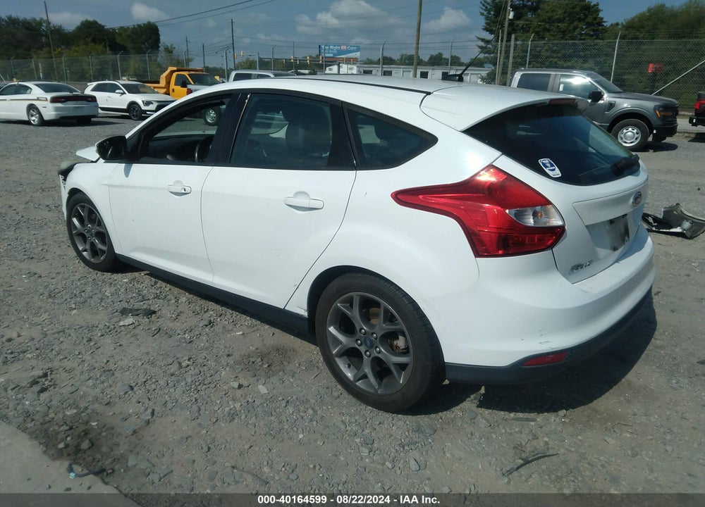 2014 FORD FOCUS SE VIN: 1FADP3K23EL203005