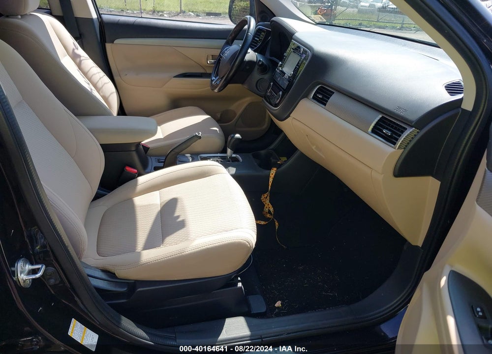 2016 MITSUBISHI OUTLANDER SE VIN: JA4AD3A3XGZ013471