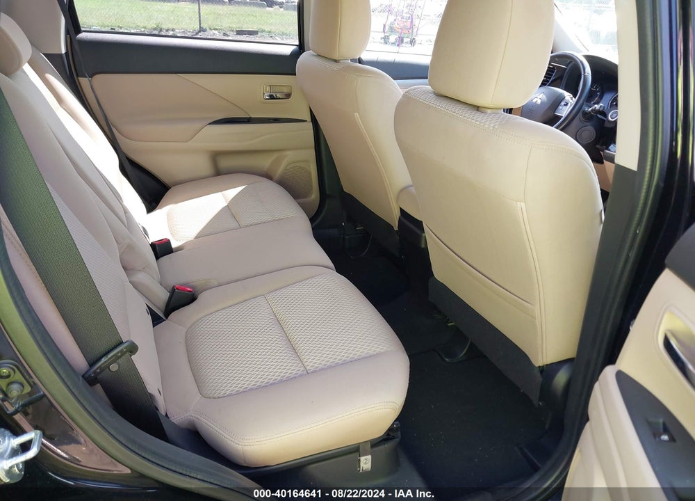 2016 MITSUBISHI OUTLANDER SE VIN: JA4AD3A3XGZ013471