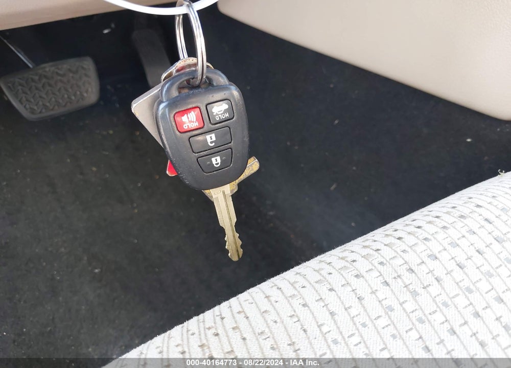 2014 TOYOTA CAMRY LE VIN: 4T4BF1FK6ER374975