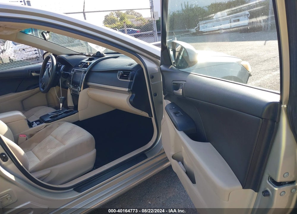 2014 TOYOTA CAMRY LE VIN: 4T4BF1FK6ER374975