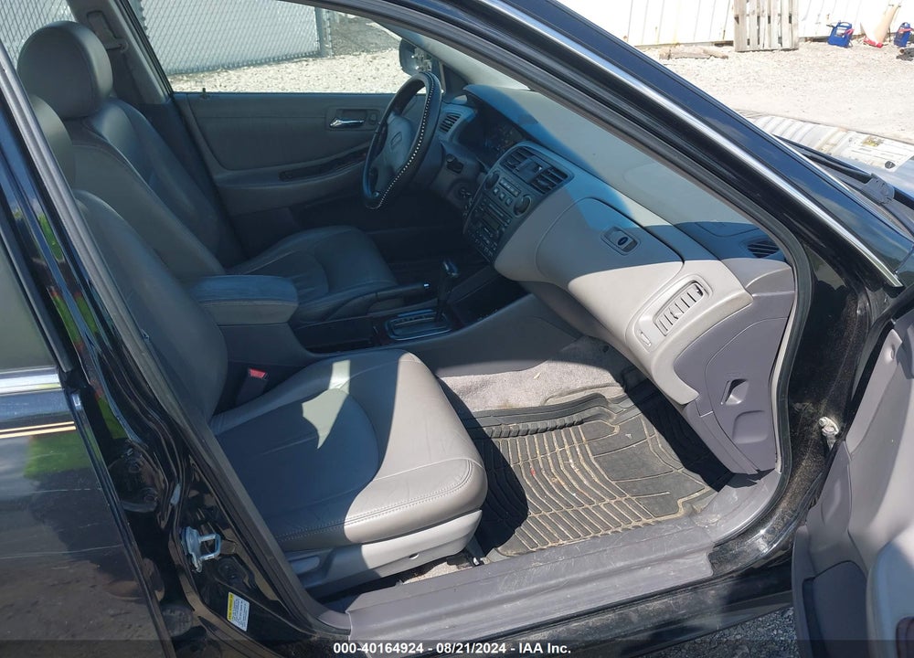 2001 HONDA ACCORD 2.3 EX VIN: 1HGCG66871A023295