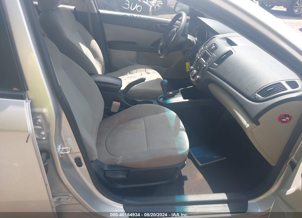 2010 KIA FORTE EX VIN: KNAFU4A29A5849793