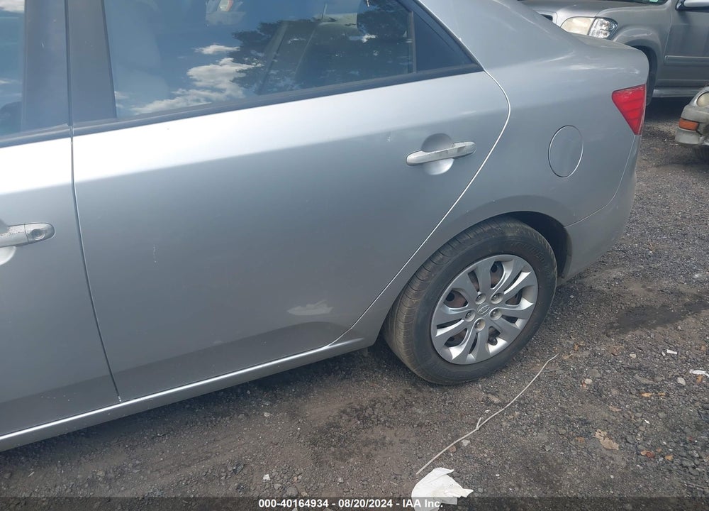 2010 KIA FORTE EX VIN: KNAFU4A29A5849793