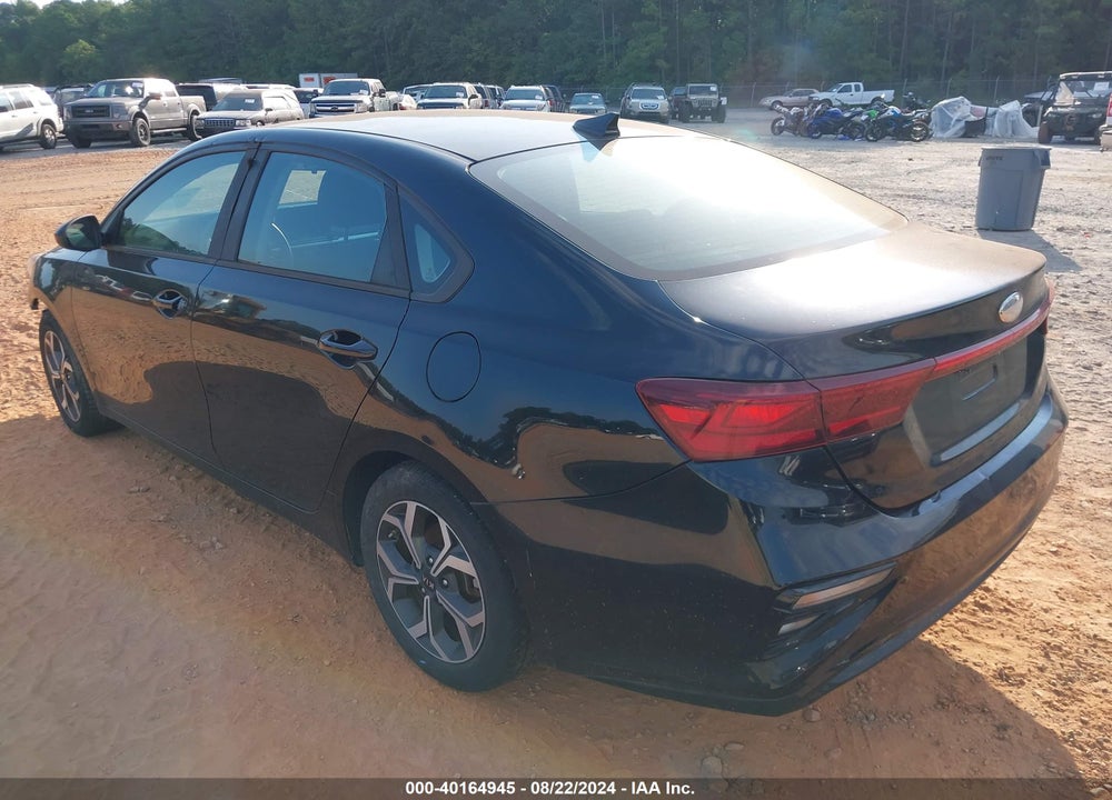 2019 KIA FORTE LXS VIN: 3KPF24AD6KE013293