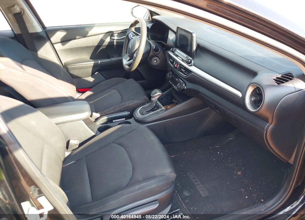 2019 KIA FORTE LXS VIN: 3KPF24AD6KE013293