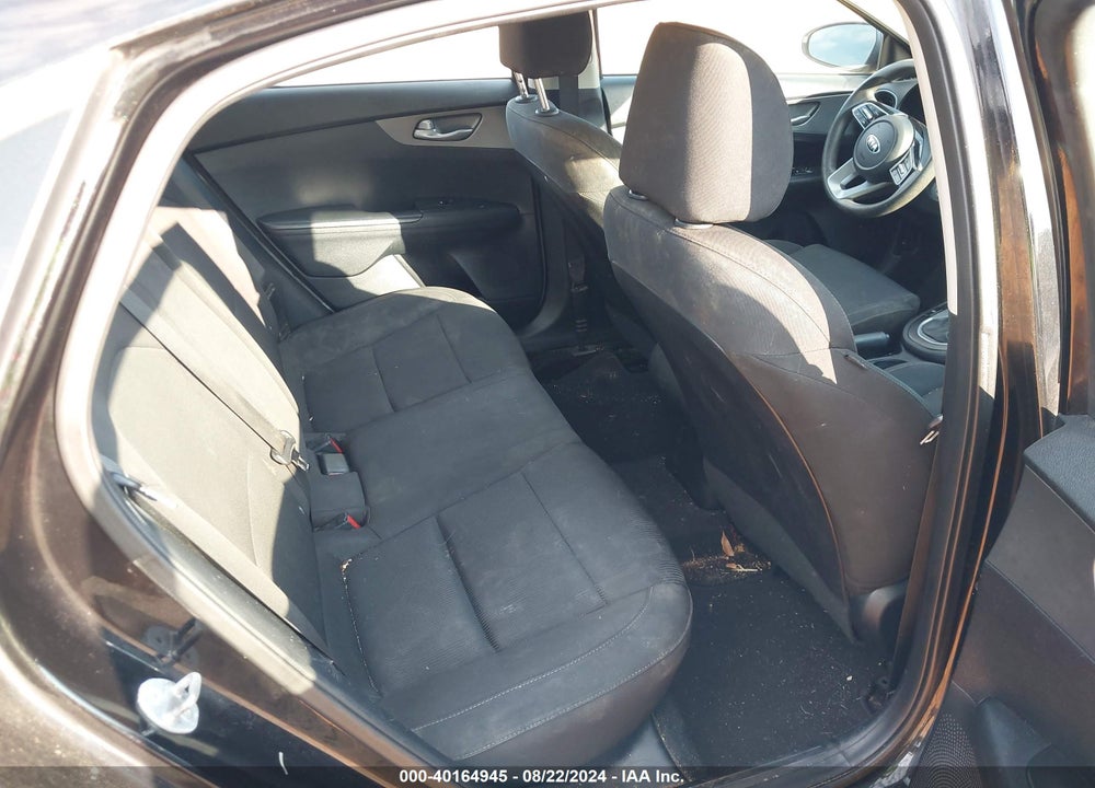 2019 KIA FORTE LXS VIN: 3KPF24AD6KE013293