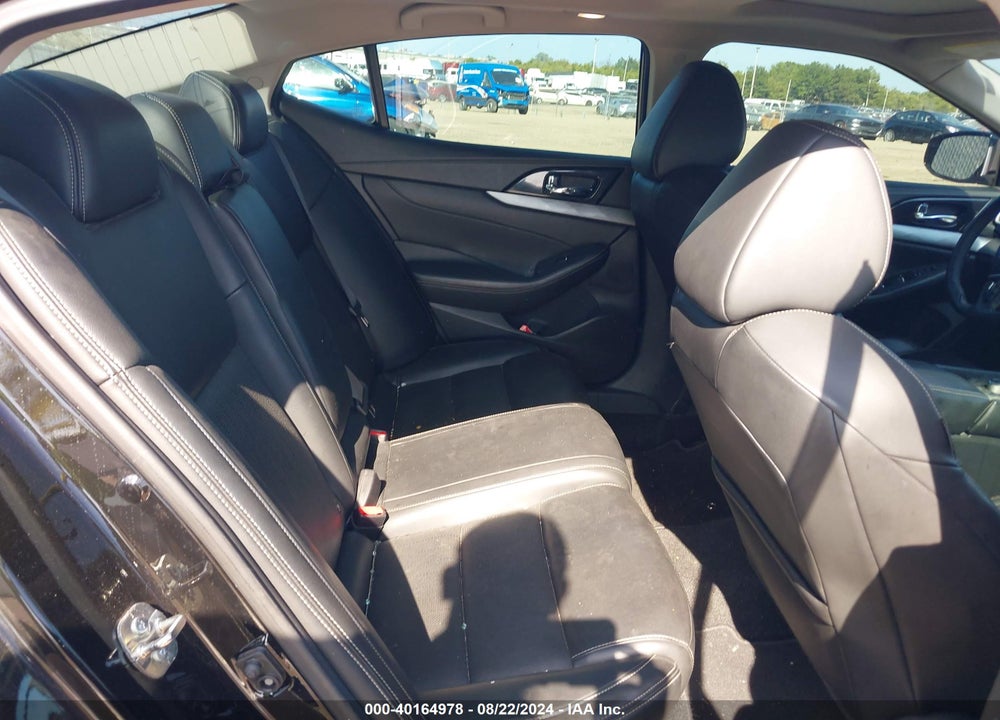 2018 NISSAN MAXIMA 3.5 SL VIN: 1N4AA6AP8JC387533