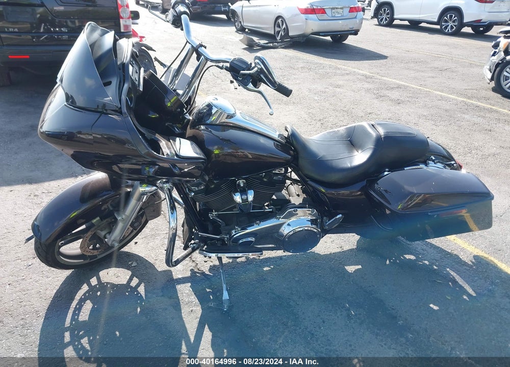 2018 HARLEY-DAVIDSON FLTRX ROAD GLIDE VIN: 1HD1KHC30JB654990