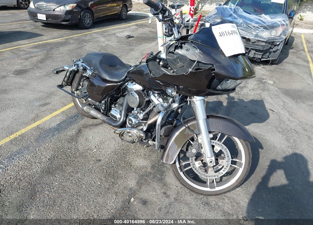 2018 HARLEY-DAVIDSON FLTRX ROAD GLIDE VIN: 1HD1KHC30JB654990