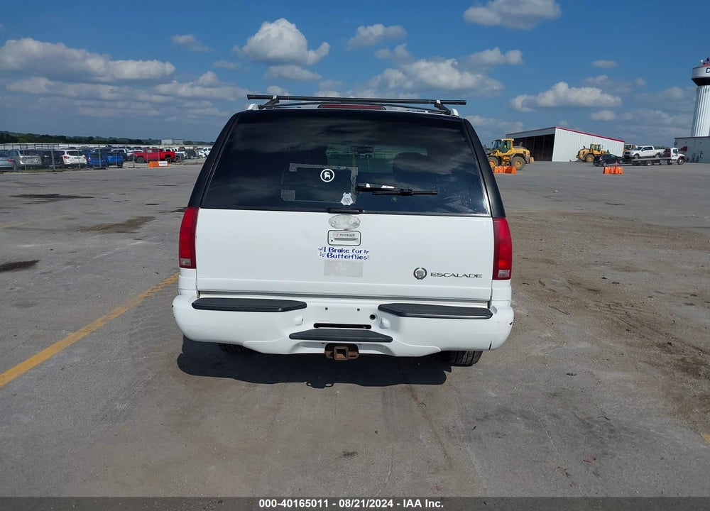 2000 CADILLAC ESCALADE STANDARD VIN: 1GYEK63R7YR220525