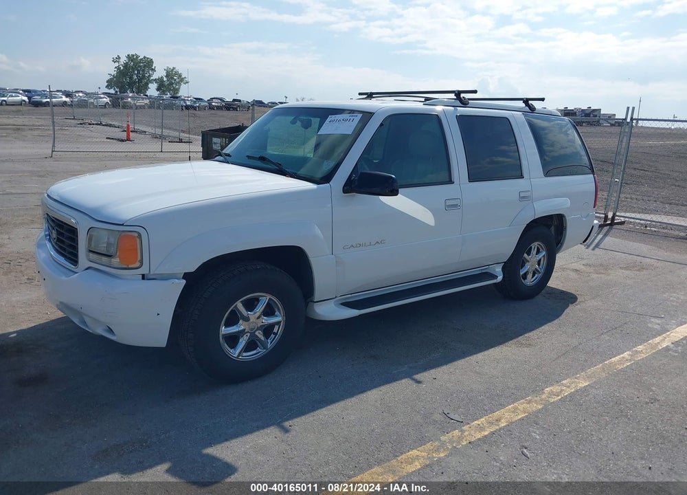 2000 CADILLAC ESCALADE STANDARD VIN: 1GYEK63R7YR220525