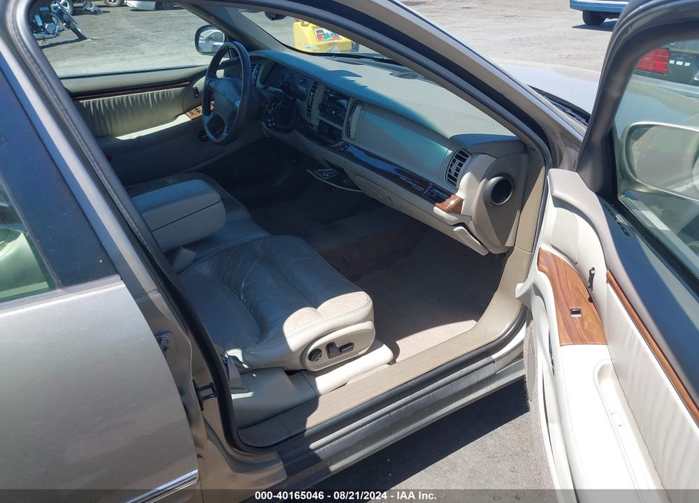 2002 BUICK PARK AVENUE ULTRA VIN: 1G4CU541824182085