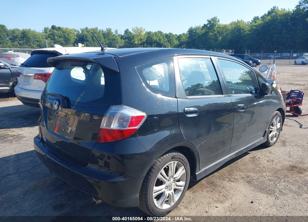 2010 HONDA FIT SPORT VIN: JHMGE8G45AC040824