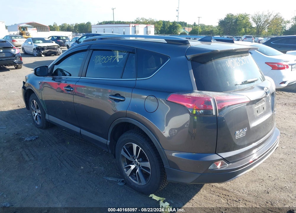 2017 TOYOTA RAV4 XLE VIN: JTMRFREV8HJ131343