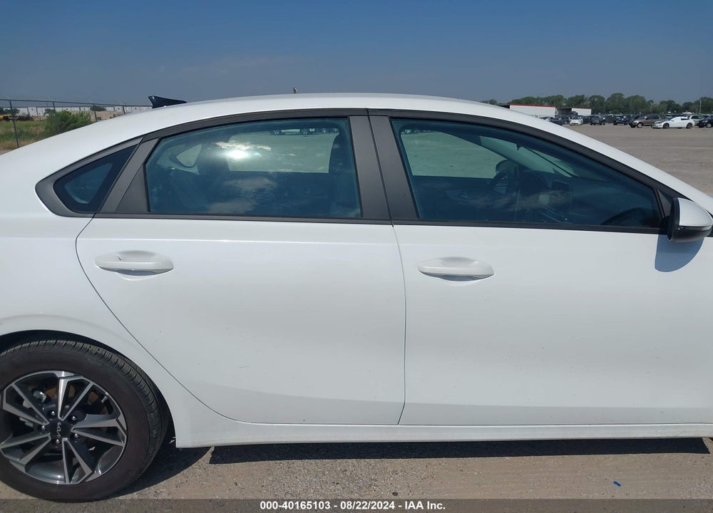 2024 KIA FORTE LXS VIN: 3KPF24AD0RE779689