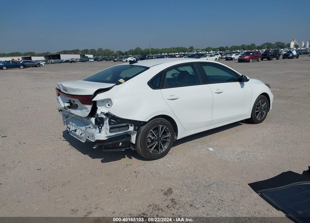 2024 KIA FORTE LXS VIN: 3KPF24AD0RE779689
