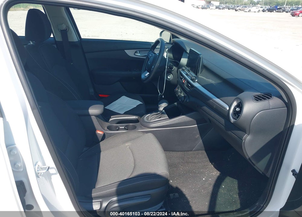 2024 KIA FORTE LXS VIN: 3KPF24AD0RE779689