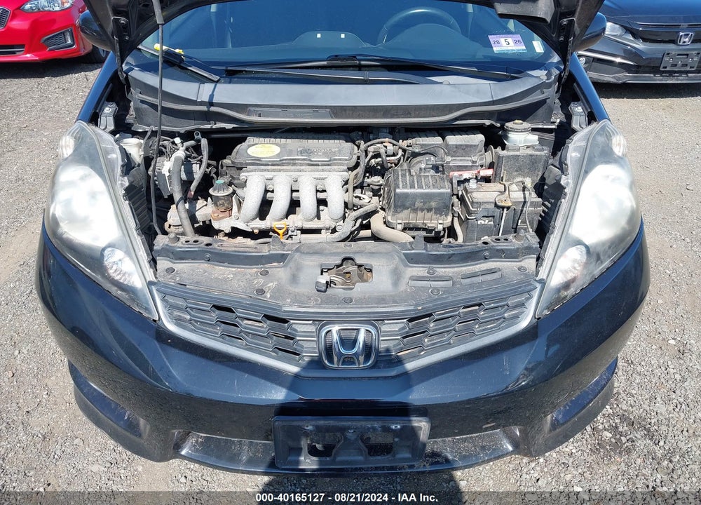 2013 HONDA FIT SPORT VIN: JHMGE8H56DC049298