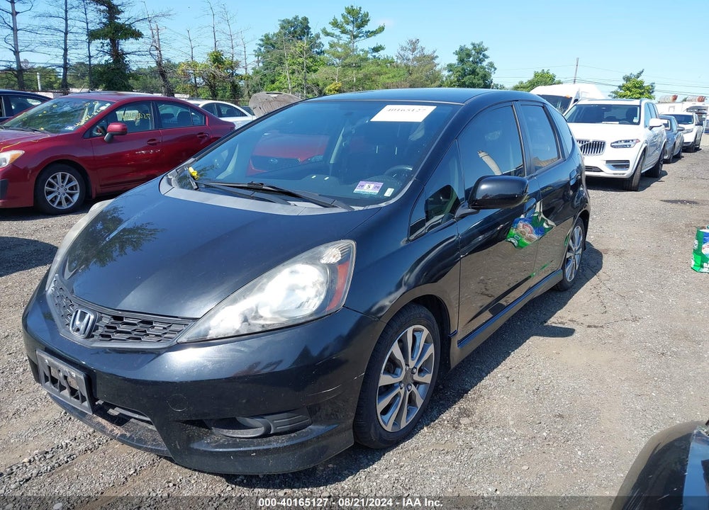 2013 HONDA FIT SPORT VIN: JHMGE8H56DC049298