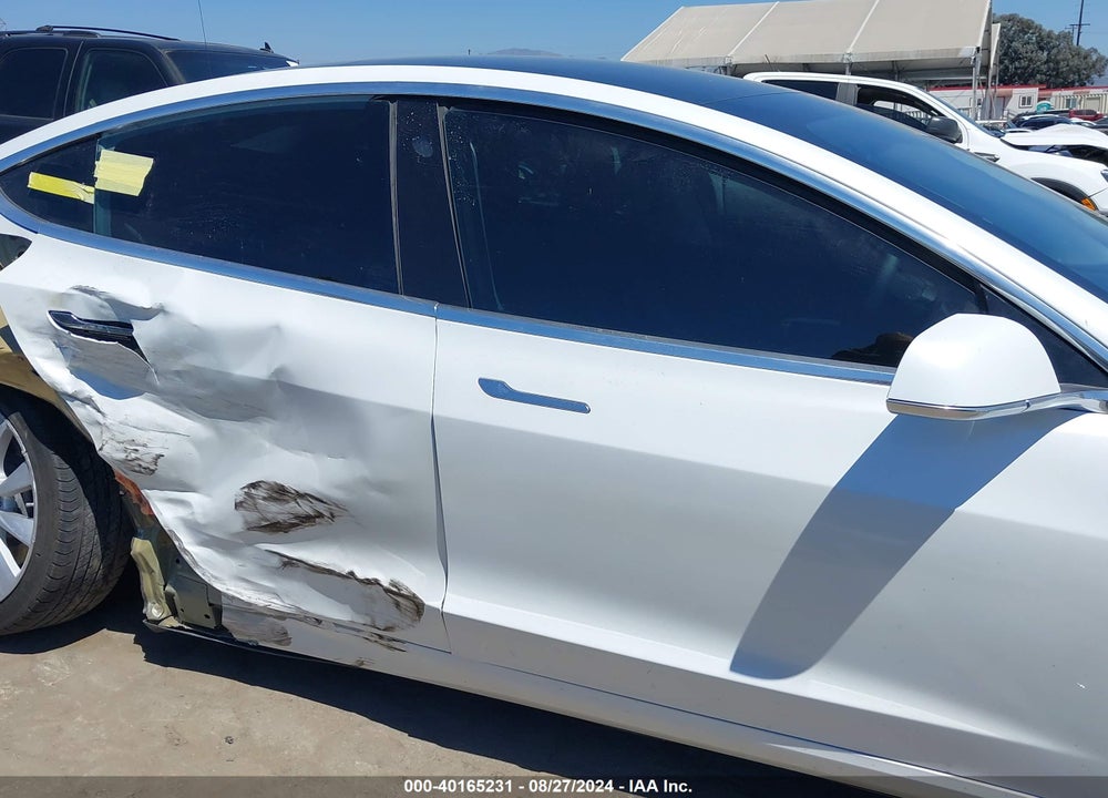 2020 TESLA MODEL 3 STANDARD RANGE PLUS REAR-WHEEL DRIVE/STANDARD RANGE REAR-WHEEL DRIVE VIN: 5YJ3E1EA2LF661623