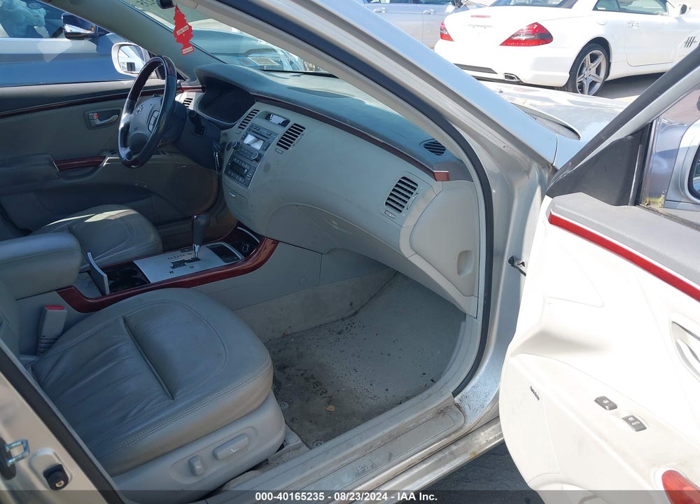 2008 HYUNDAI AZERA LIMITED VIN: KMHFC46F78A265391