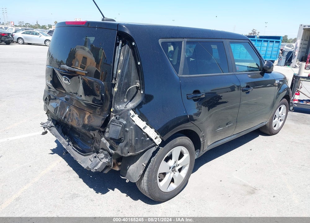 2018 KIA SOUL VIN: KNDJN2A27J7601951