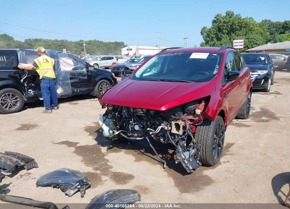 2018 FORD ESCAPE SE VIN: 1FMCU9GD8JUA18475