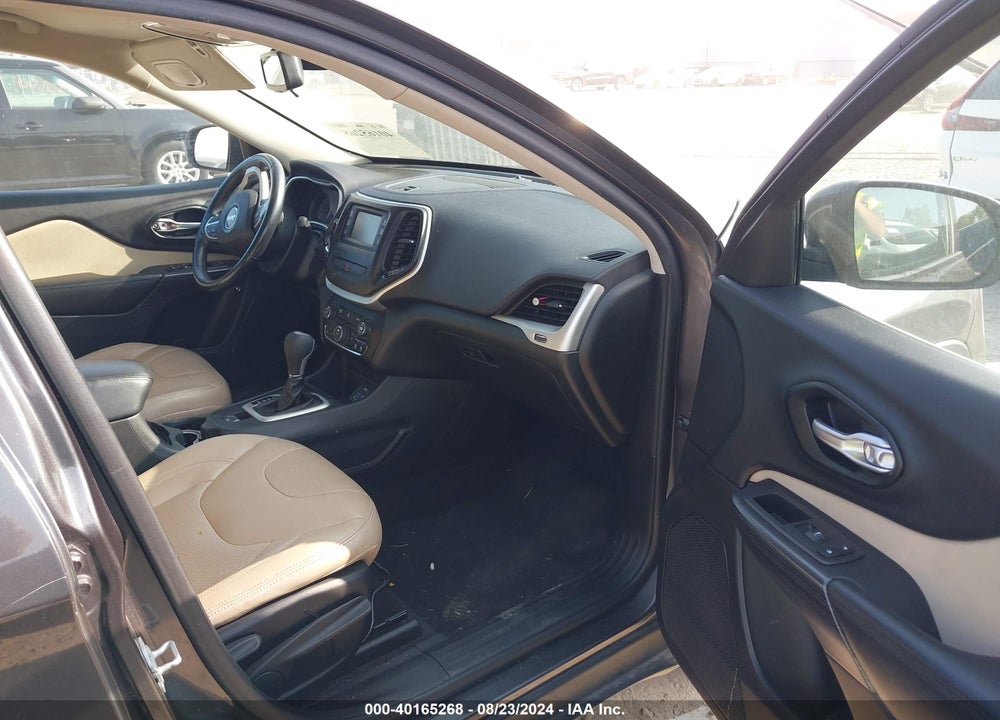 2015 JEEP CHEROKEE LATITUDE VIN: 1C4PJLCBXFW670476