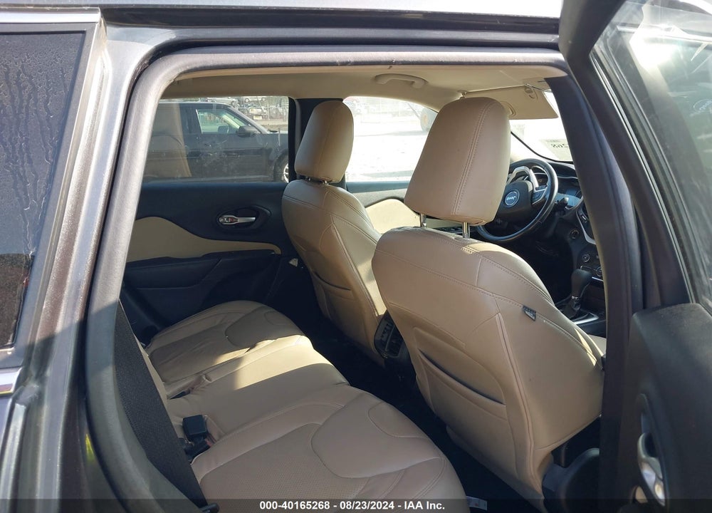 2015 JEEP CHEROKEE LATITUDE VIN: 1C4PJLCBXFW670476