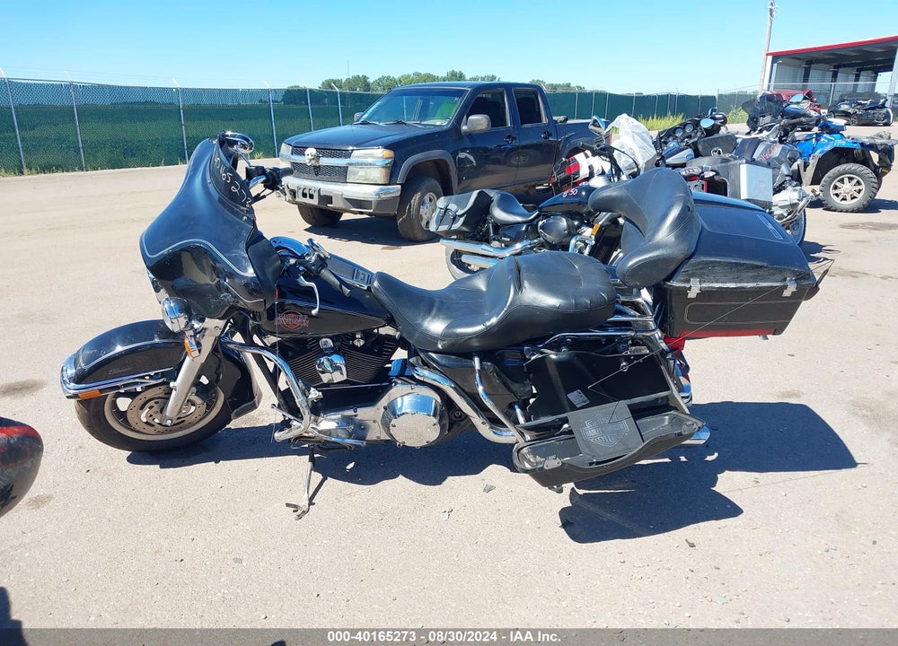2004 HARLEY-DAVIDSON FLHT CLASSIC VIN: 1HD1DJV124Y613033