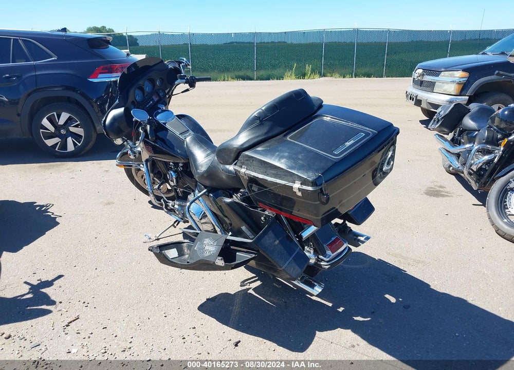 2004 HARLEY-DAVIDSON FLHT CLASSIC VIN: 1HD1DJV124Y613033