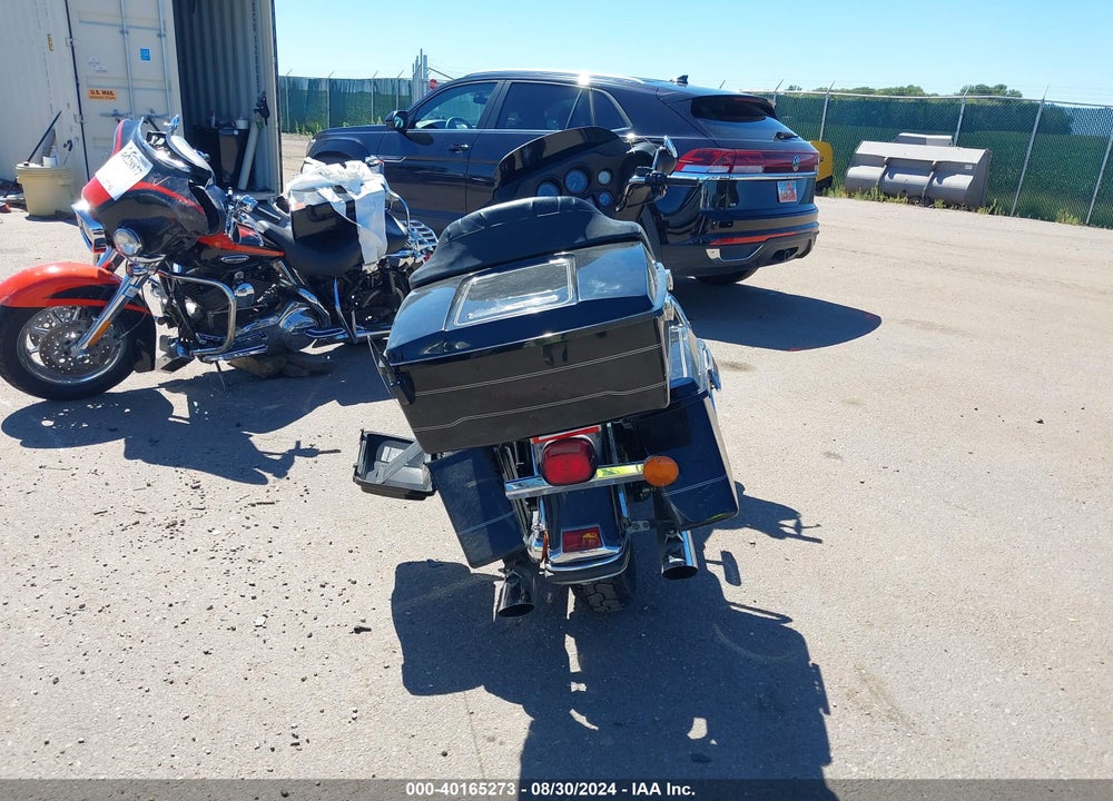 2004 HARLEY-DAVIDSON FLHT CLASSIC VIN: 1HD1DJV124Y613033