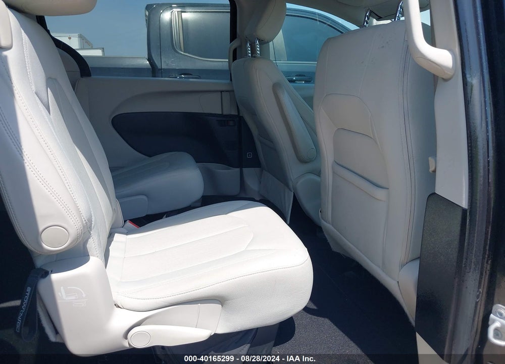 2017 CHRYSLER PACIFICA LX VIN: 2C4RC1CGXHR611541