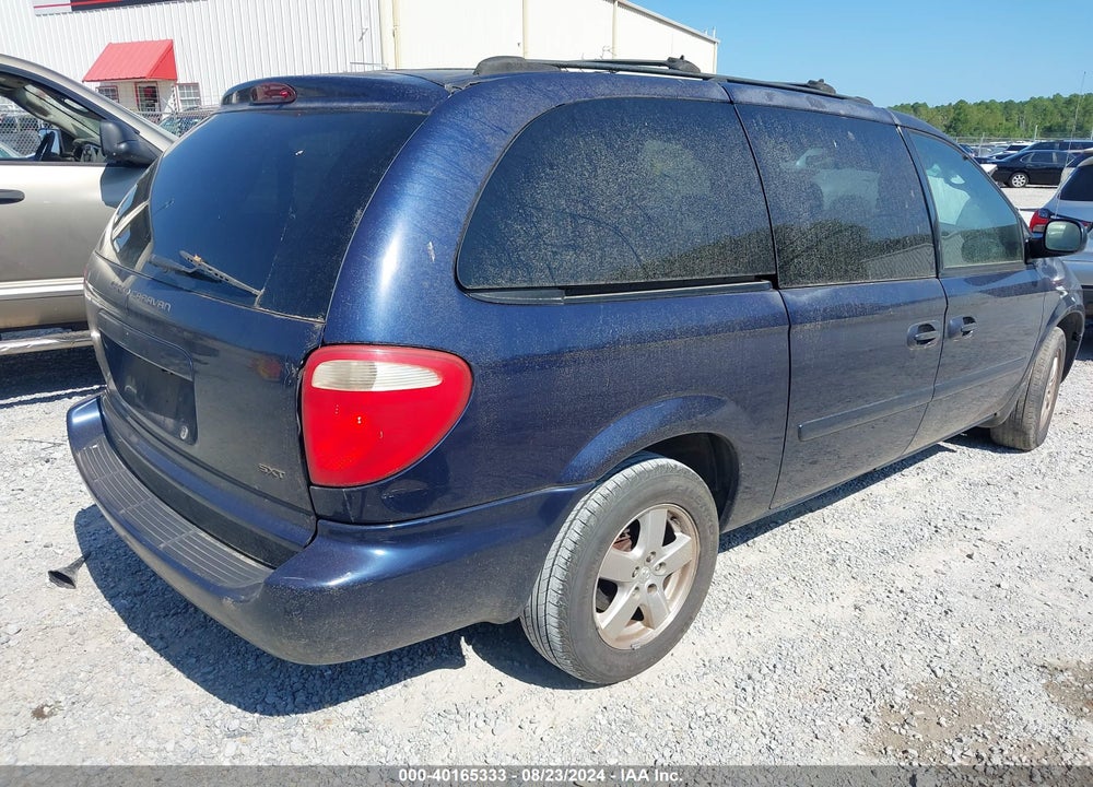 2005 DODGE GRAND CARAVAN SXT VIN: 2D4GP44L95R172436